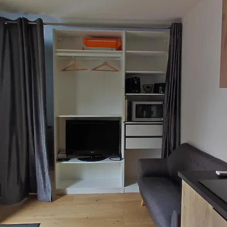 Smarty Parigne-l'Eveque